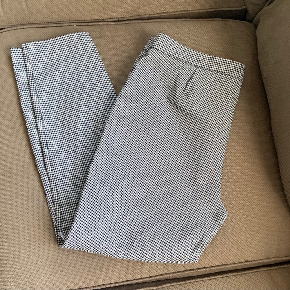 Adrienne Vittadini Black and White Slacks
